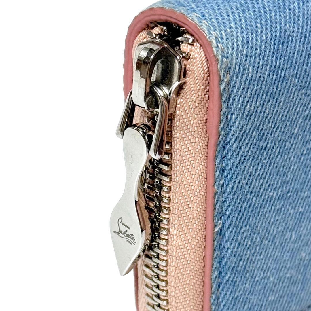 クリスチャンルブタン パネトーネ ケース デニム スタッズ ラウンドジップ