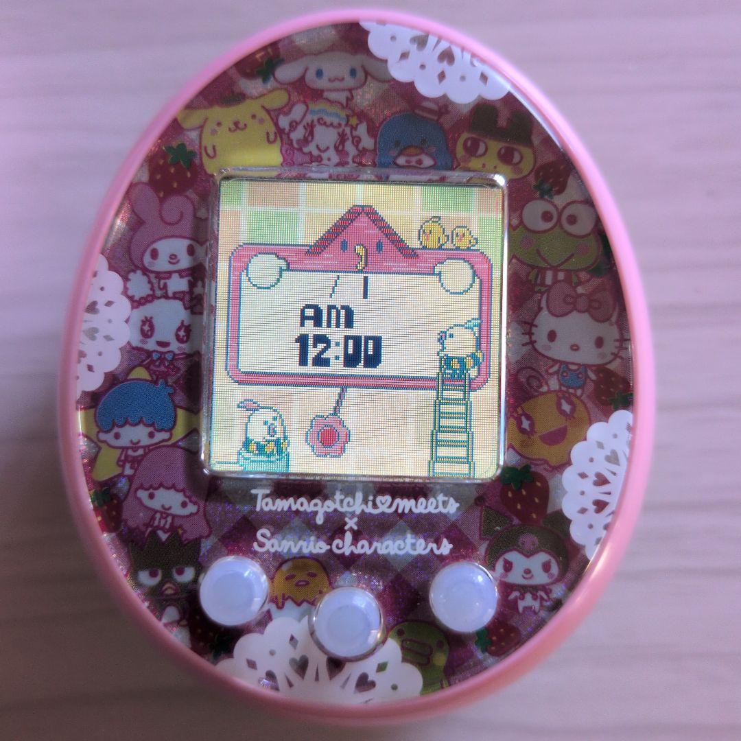 たまごっちみーつサンリオキャラクターズ　ピンク