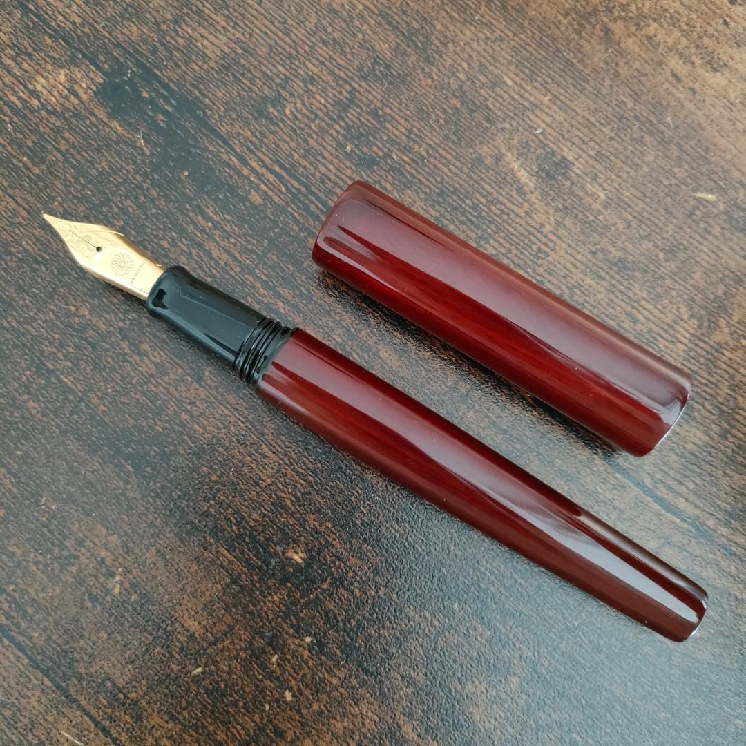 【WANCHER】世界樹-漆- 万年筆 会津塗 白檀 ペン先F