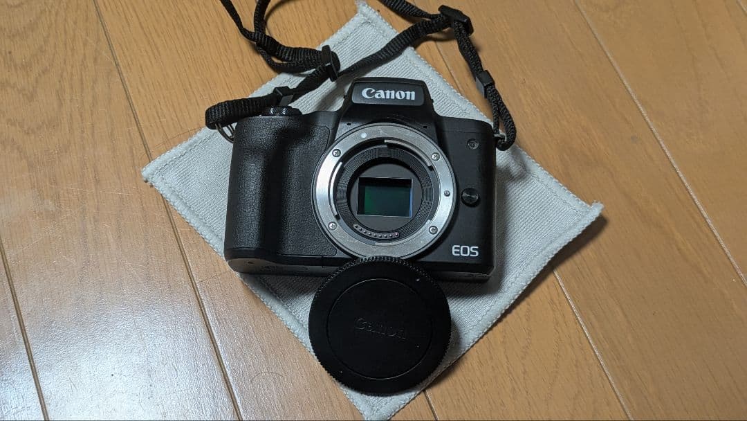 デジタルカメラ Canon EOS KISS M (EOS M50)