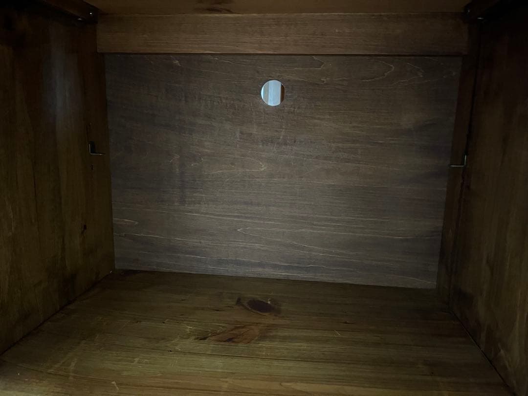 【カントリー調家具】 コーナーキャビネット／テレビ台