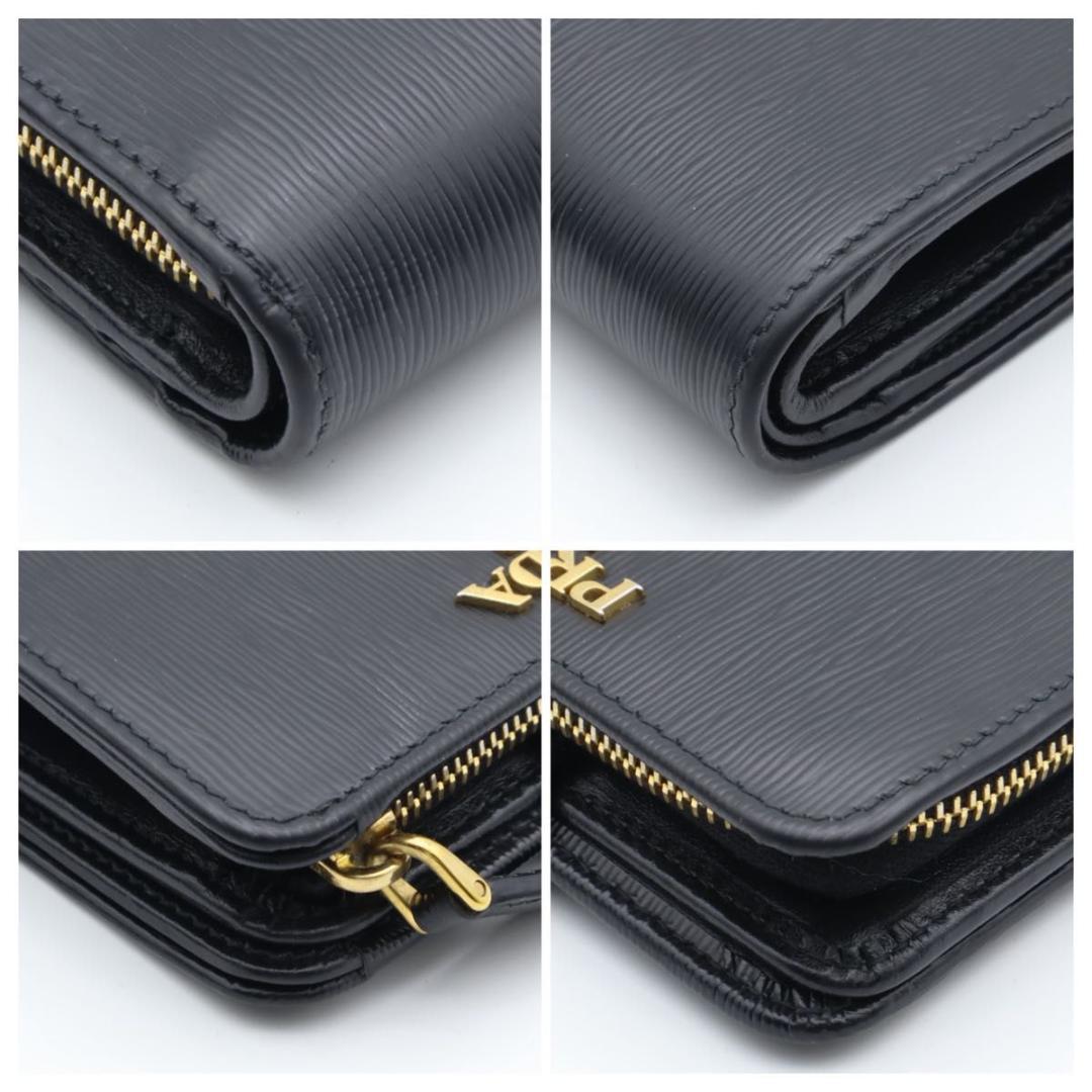 【極美品】PRADA 二つ折り財布　メタルロゴ　ヴィッテロムーブ　黒