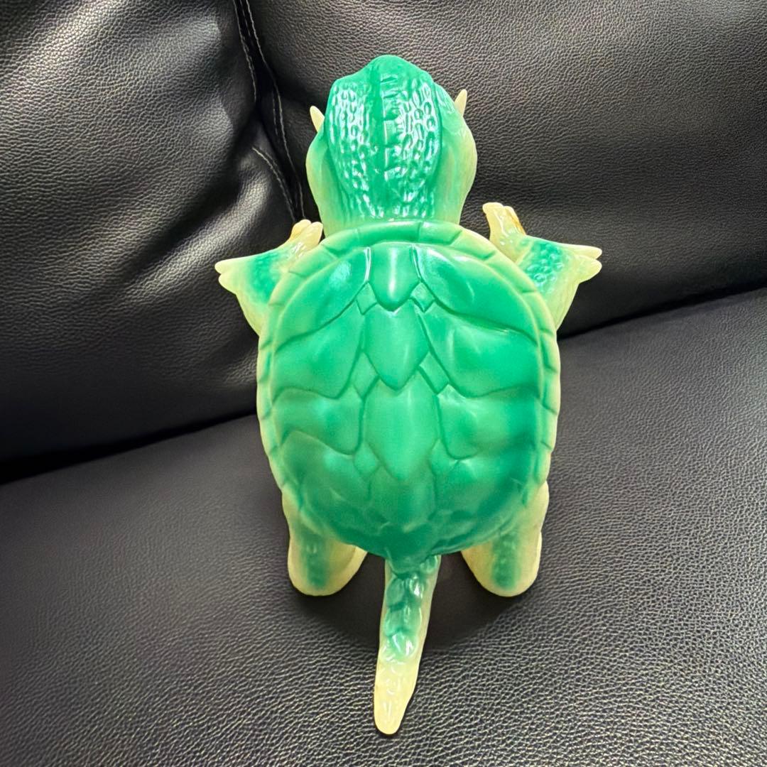 ⚠️限定・激レア　ガメラ対レギロン　ガメラM1号　ハイパーホビー限定　蛍光