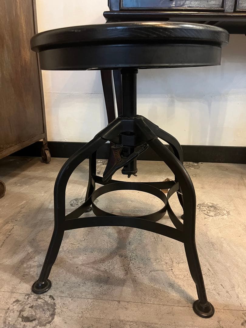 ヴィンテージ　インダストリアルスツール