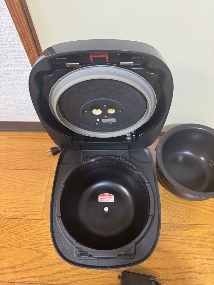 タイガー　圧力IHジャー炊飯器　 JPI-G100 2021年製　5.5合