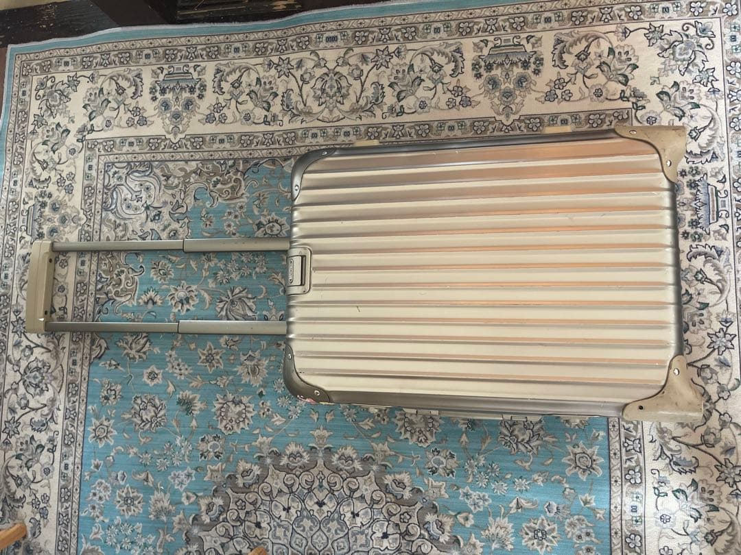 【希少】リモワ トパーズ 2輪 32L シャンパンゴールド　機内持ち込み