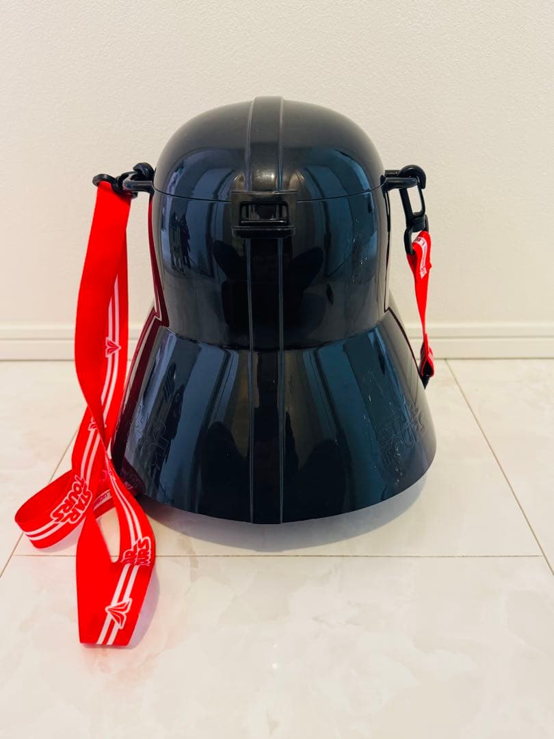 スターウォーズ　ポップコーン バケット　☆ディズニーリゾート　フィギュア