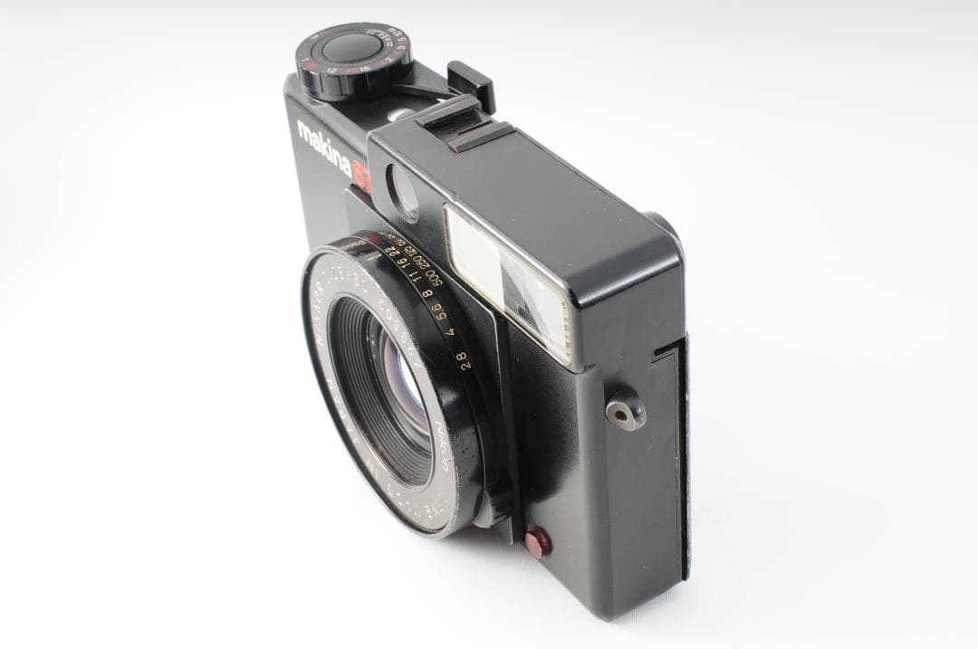 フィルムカメラ PLAUBEL makina 67 +NIKKOR 80mm F2.8 #718
