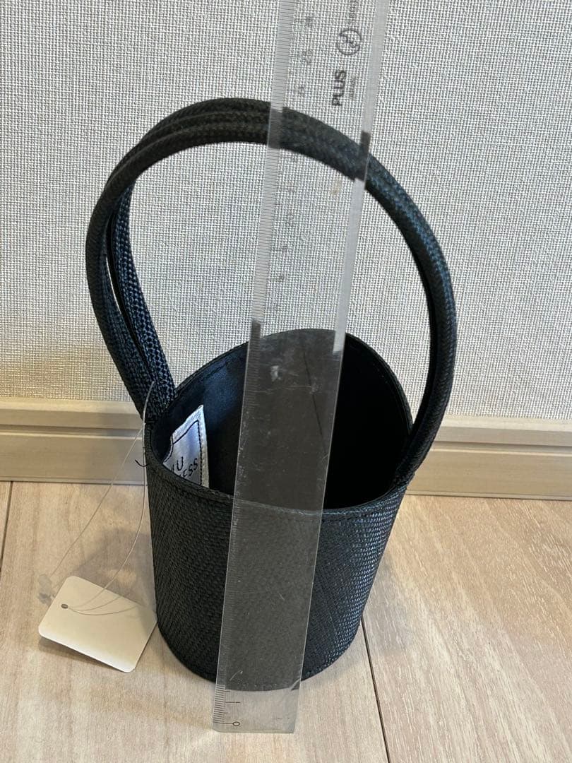 ルルギネス　LULU GUINNESS 薔薇　ローズ お花バッグ　黒 ストロー