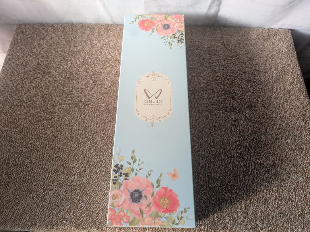 ☆新品未使用☆KINUJO 絹女 ストレートアイロン　ホワイト　DS100