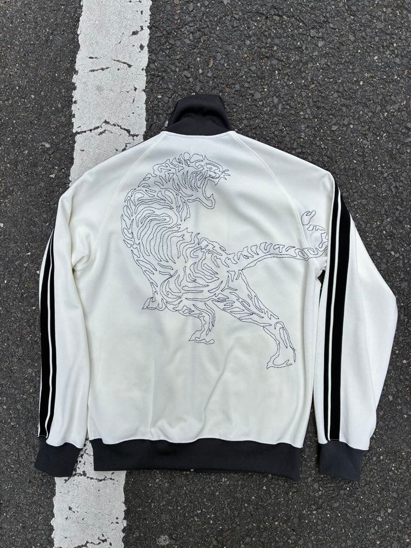 オニツカタイガー　見返り虎　トラックジャケット　刺繍