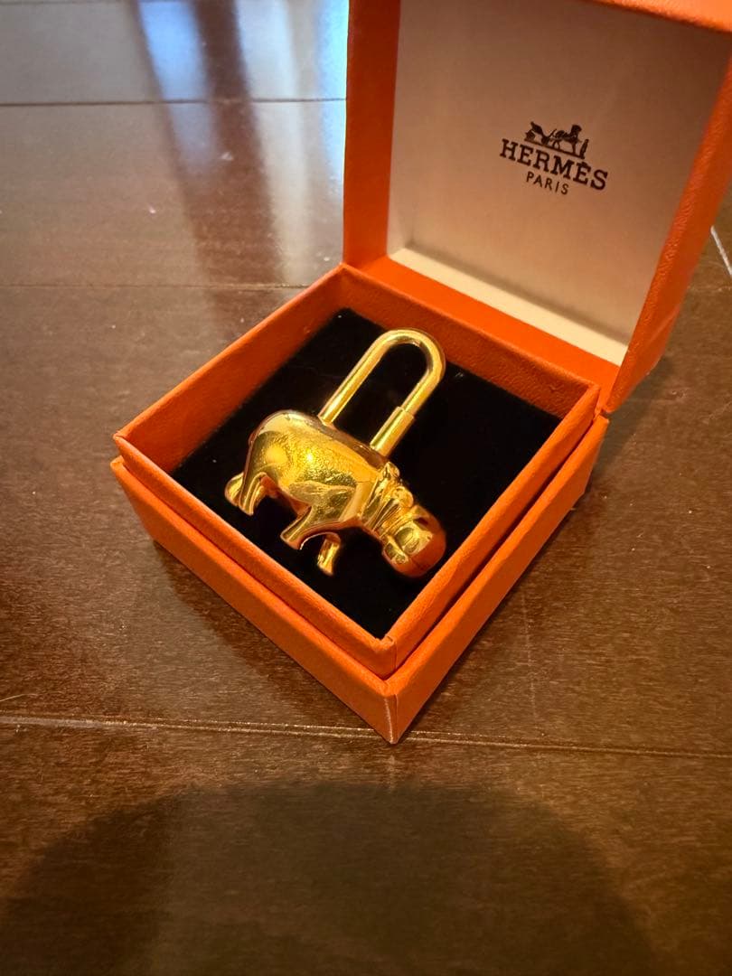 HERMES エルメス ヒポポタマス カバ カデナ チャーム カバ ゴールド 金