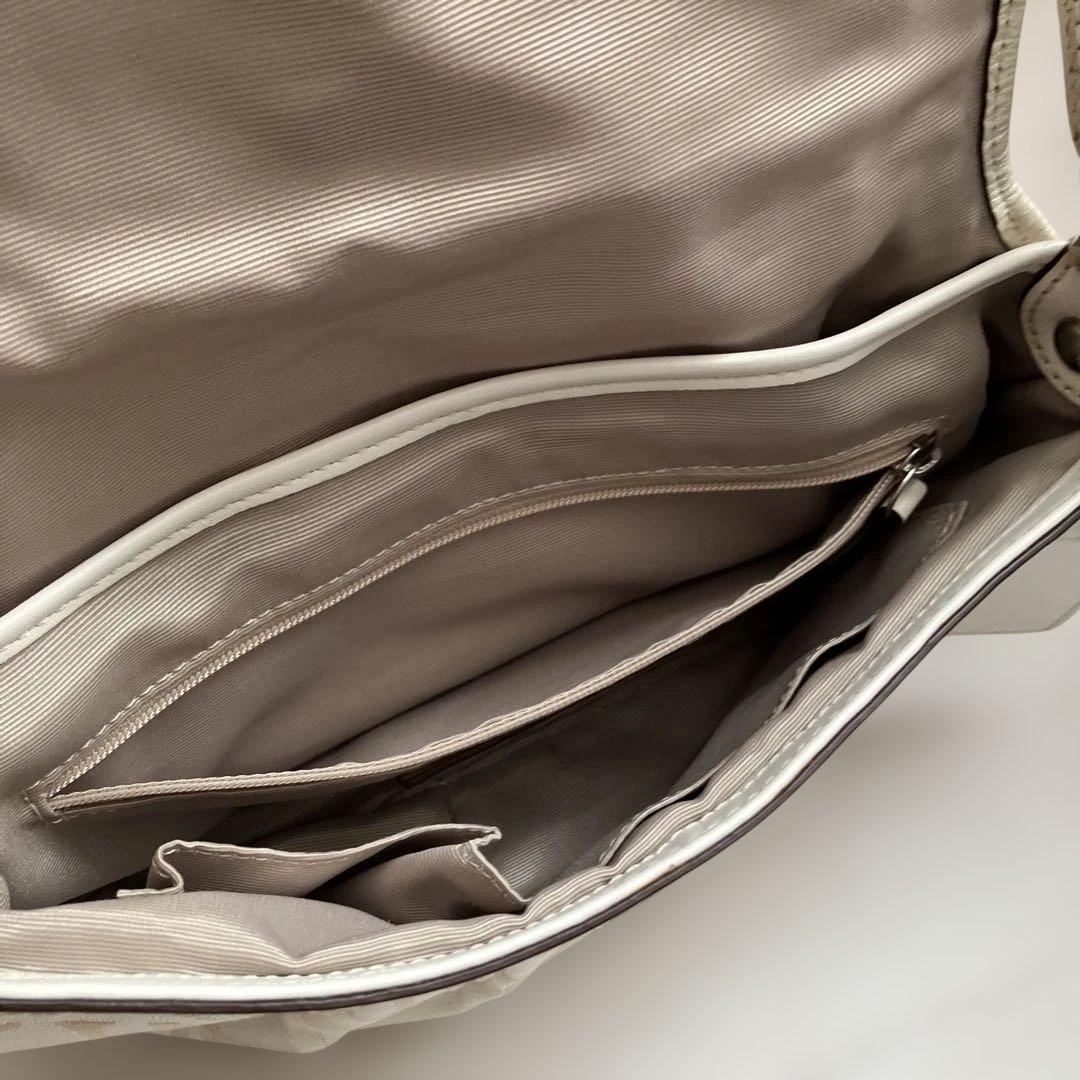 COACH ワンショルダーバッグ キャンバス シグネチャー