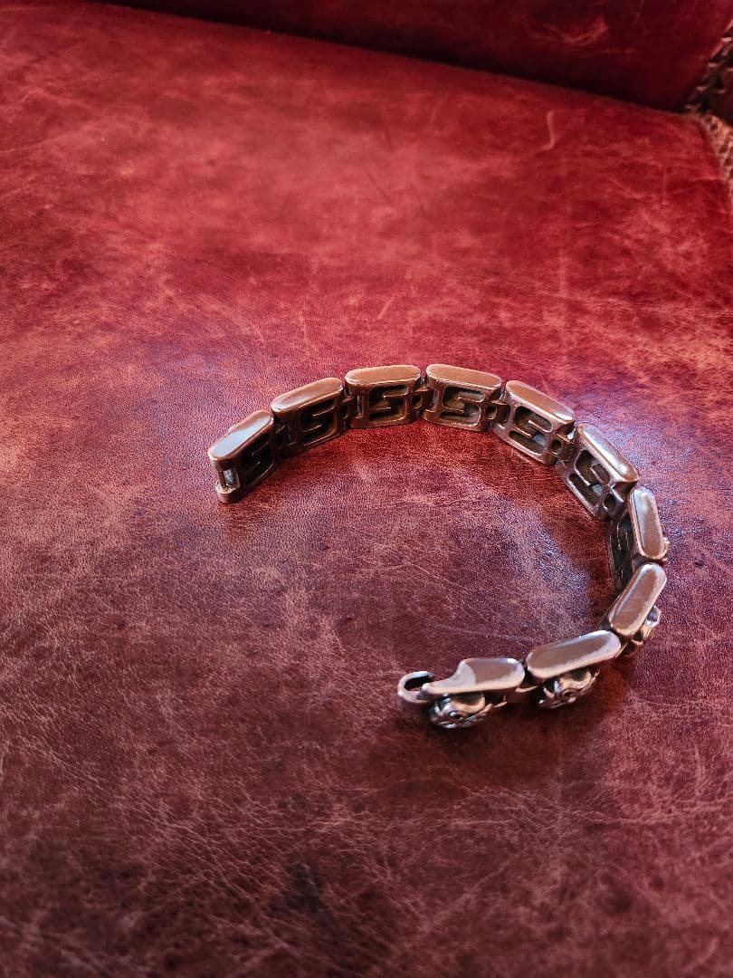 シンズスカルプチャー　シルバーブレスレット　ペリドット装飾