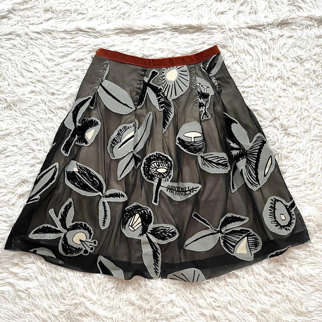 よよ　ミナペルホネン　CAMELLIA 花柄　フロッキープリント　スカート