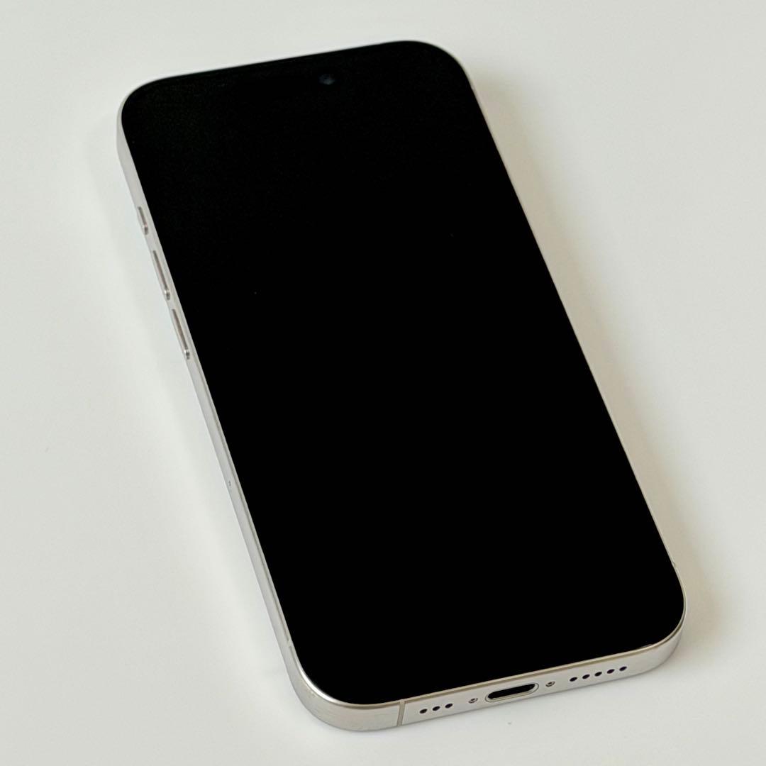 iPhone 15 Pro 256GB SIMフリー ホワイトチタニウム