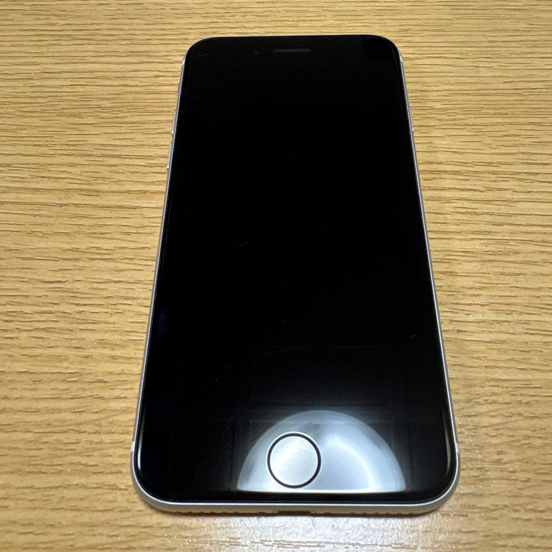 Apple iPhone SE ホワイト　ジャンク品