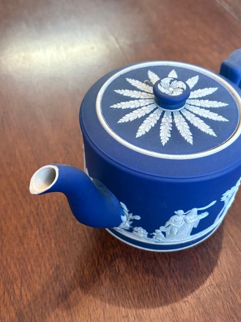 イギリスアンティーク ウェッジウッド ジャスパー ティーポットとジャグ