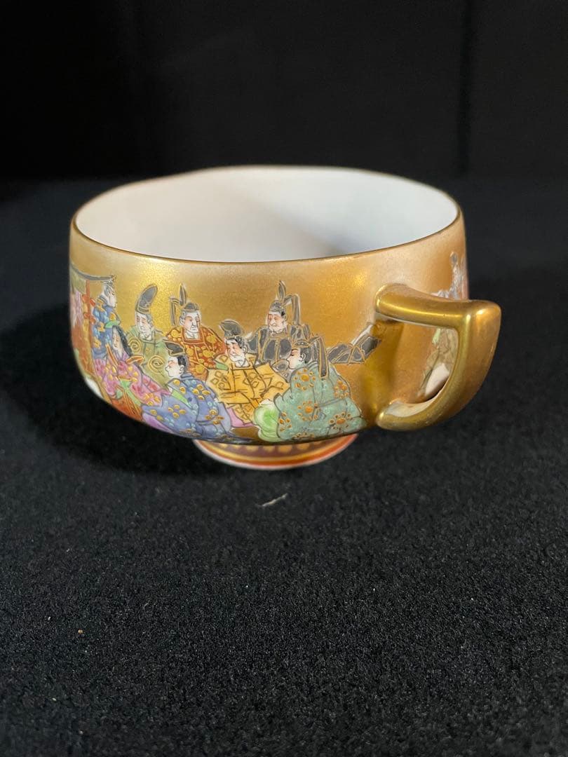 ①九谷焼コーヒーカップ　明治時代輸出品　手書き三十六歌仙　細密画　金彩　金蘭手