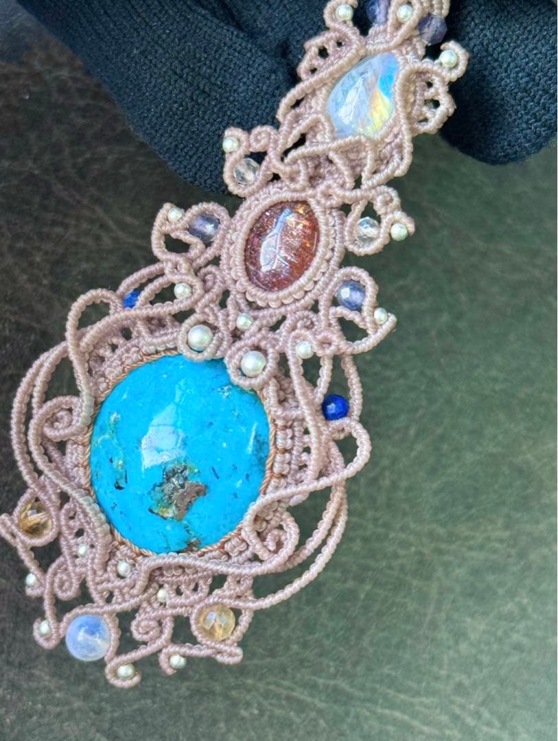 専用☆ペルシアンターコイズ＆サンストーン＆ムーンストーンのマクラメ編みネックレス