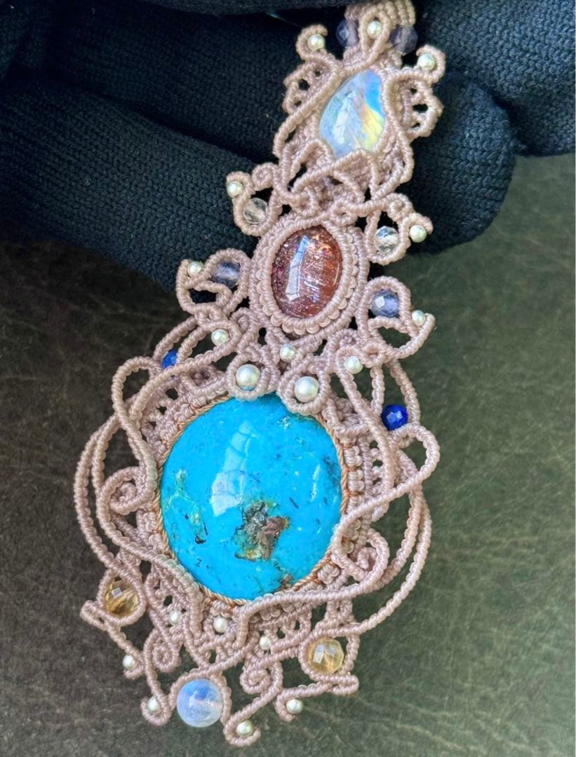 専用☆ペルシアンターコイズ＆サンストーン＆ムーンストーンのマクラメ編みネックレス
