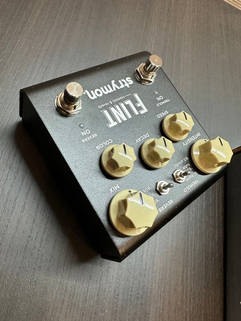 strymon FLINT v2 トレモロ & リバーブ