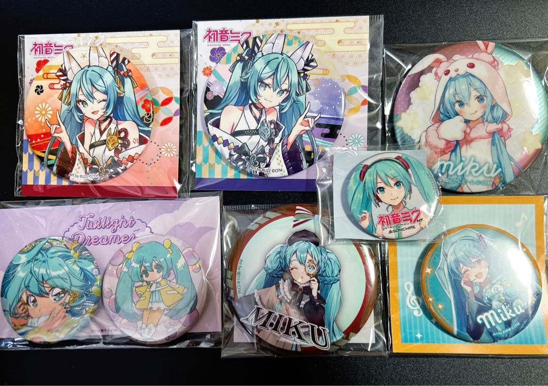 初音ミク 缶バッジ まとめ売り 8点　セット
