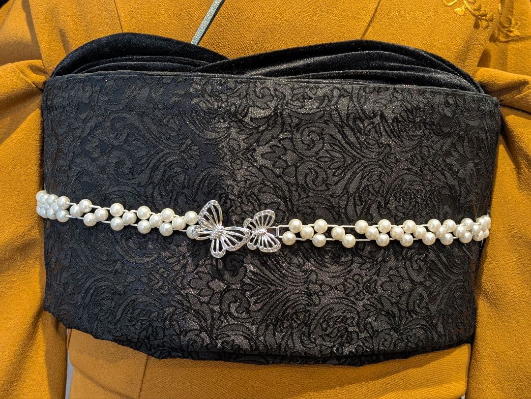 振袖フルセット 身丈160.5裄63.5 刺繍柄 山吹色 黒 成人式 逸品