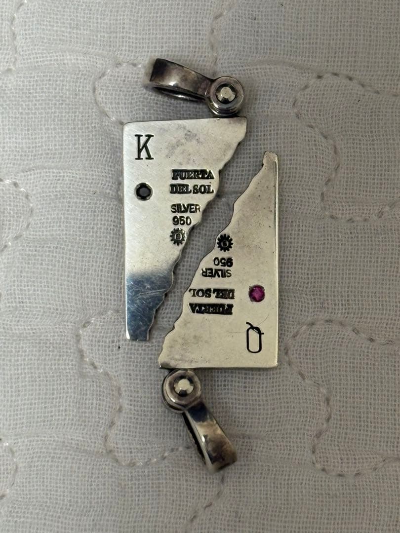 プエルタデルソル リバーシブル トランプ ペンダント ブラックダイヤ ルビー