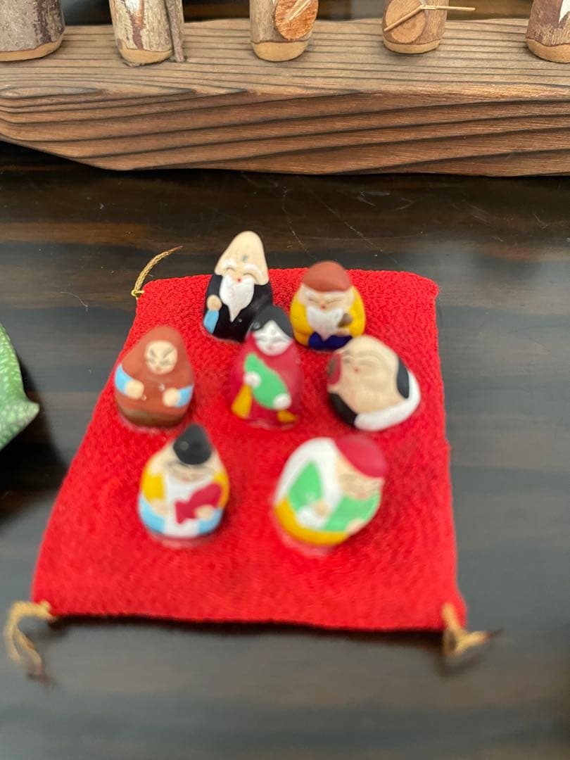 七福神　日本人形セット 伝統的な神様像　まとめ売り　芳月作　七福神　陶器