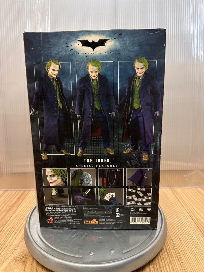 HOT TOYS 『THE JORKER』ダークナイト　ジョーカー