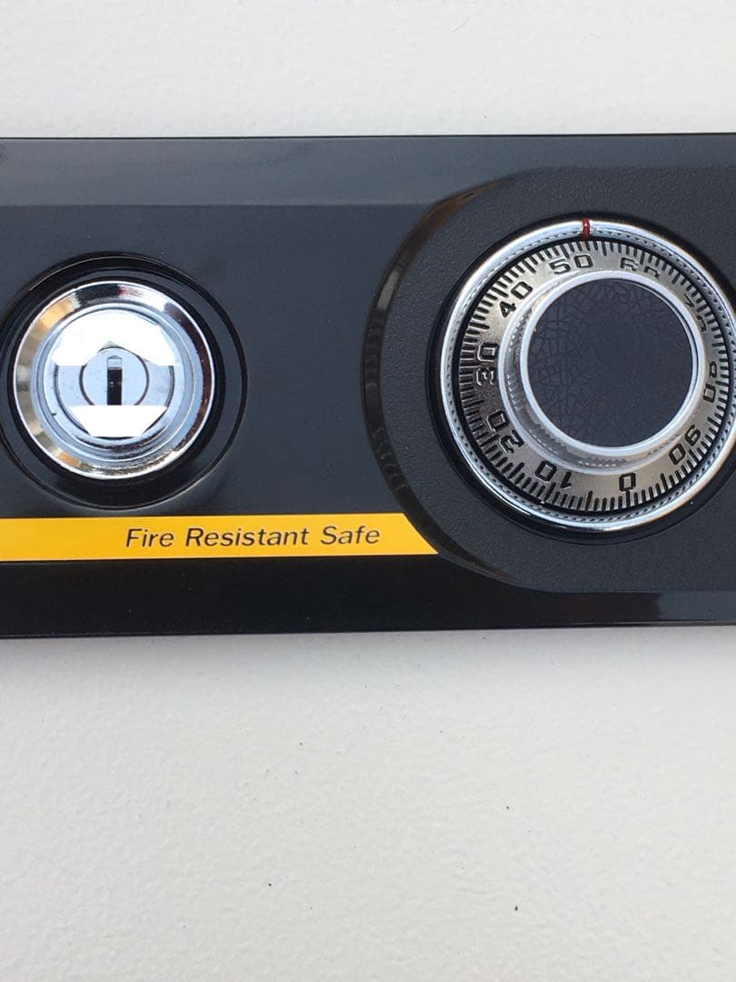 EIKO BES-9-W 小型 耐火金庫 エーコー ダイヤル式 鍵2本付 現状品