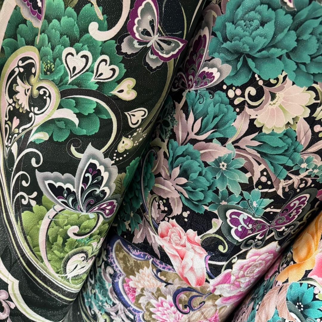 美品　薔薇　蝶　深緑　金彩　刺繍　ラメ　落款　逸品　フルセット　振袖　振り袖