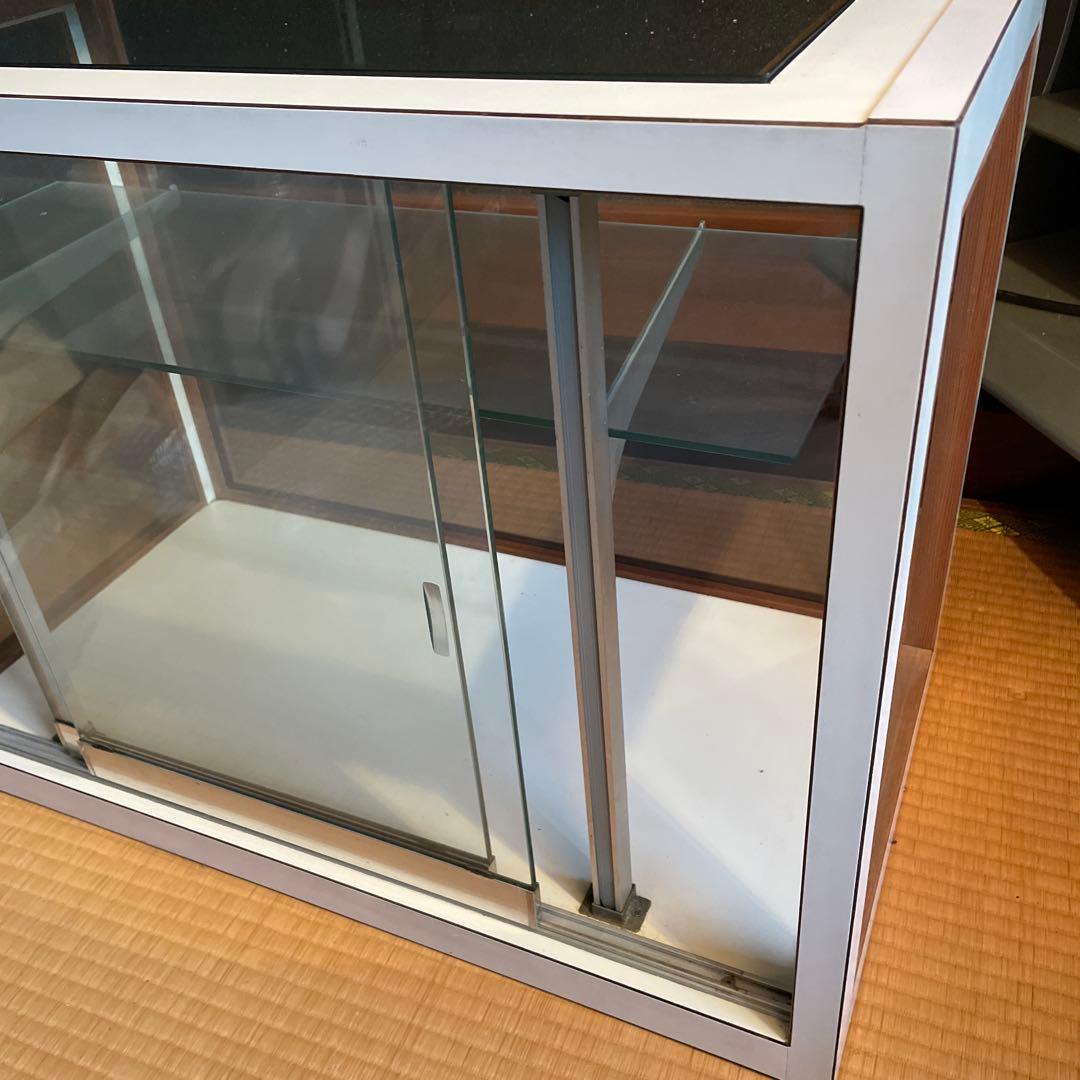 ヴィンテージ2段式ガラスショーケース