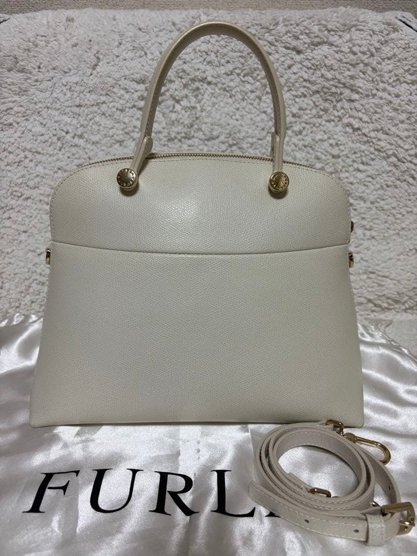 【美品】フルラ　パイパー　ハンド　ショルダーバッグ　オフホワイト