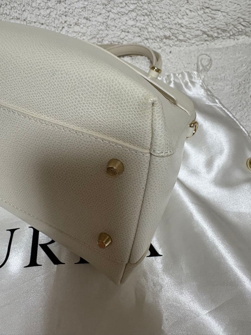 【美品】フルラ　パイパー　ハンド　ショルダーバッグ　オフホワイト