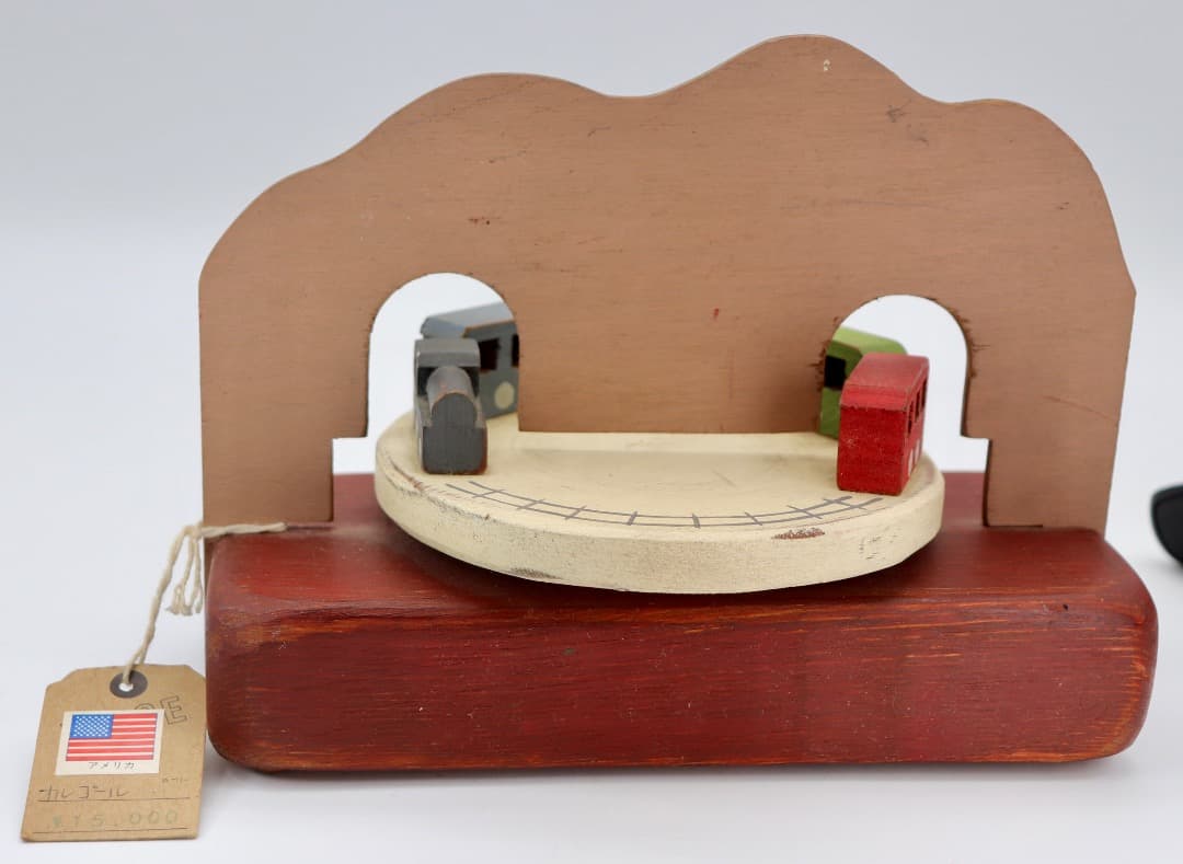 アメリカン・フォークアート 木製オルゴール アメリカ民謡「線路は続くよ」