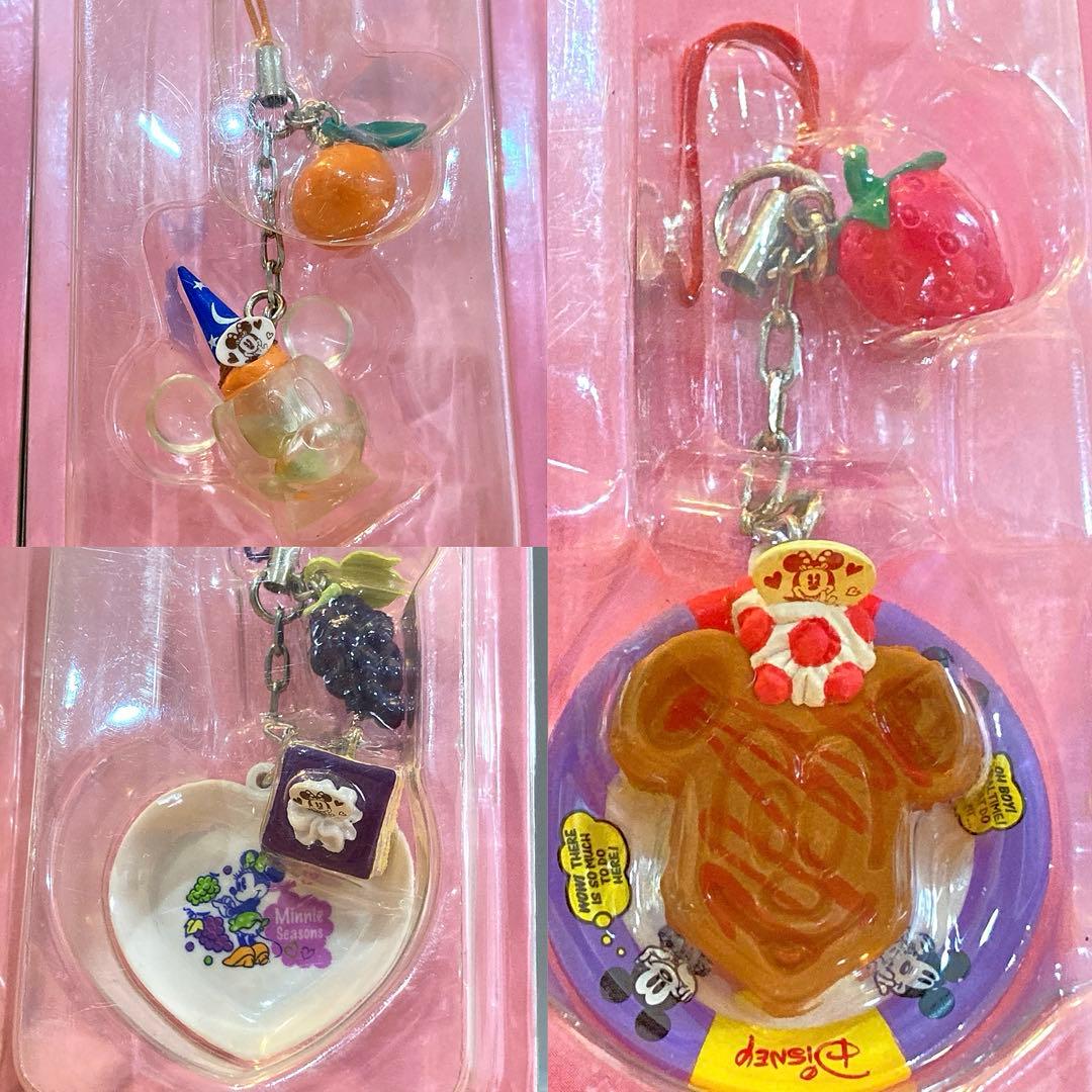 ディズニー　ミニチュアコレクション　ミッキーワッフル　ストラップ