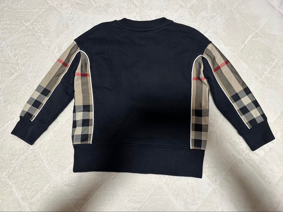 Burberry トレーナ　116cm(6Y)