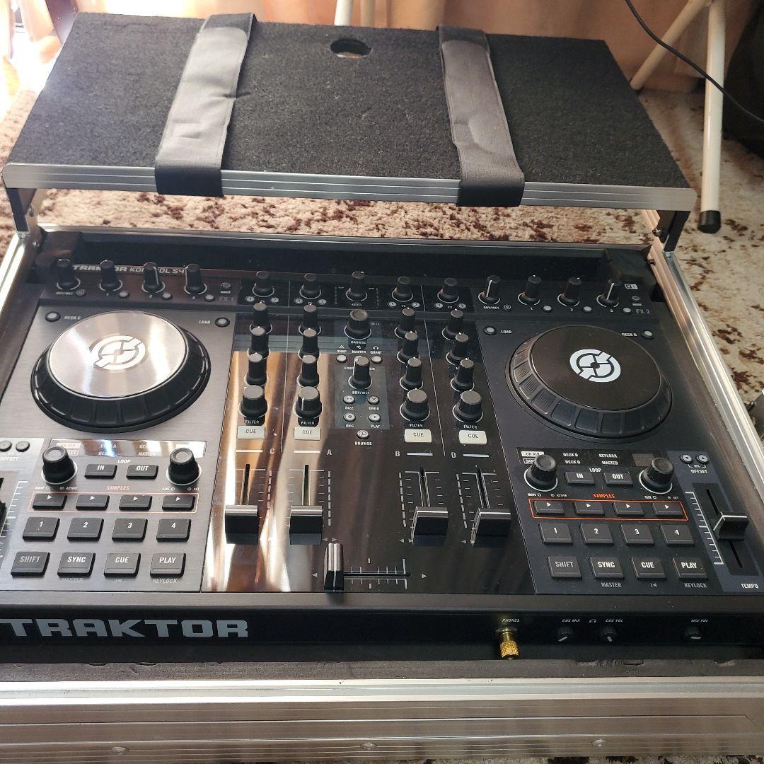 TRAKTOR KONTROL S4フライトケース付き KONTROL X1