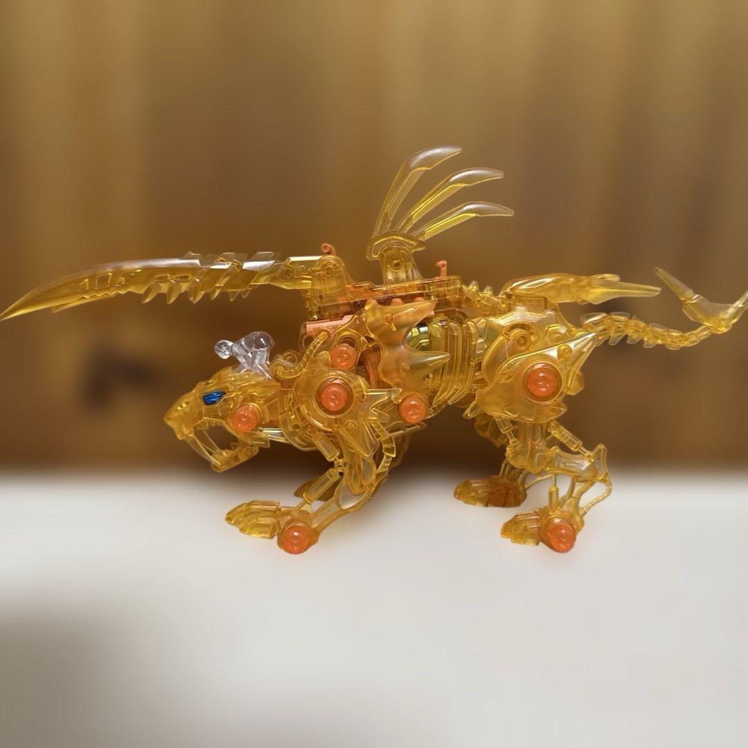 【非売品】ゾイドワイルド　ファングタイガーアンバー