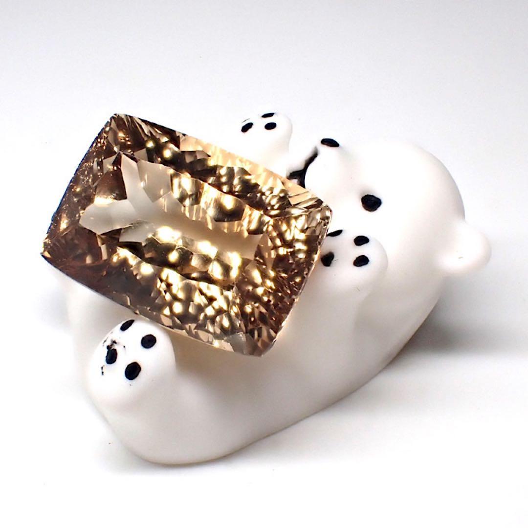 【ブラジル産】シャンパンカラートパーズ