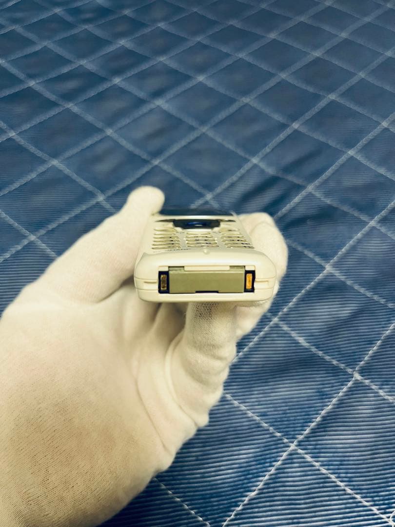 SHARP J-PHONE SH04 ホワイト 携帯電話本体　メルカリ便発送