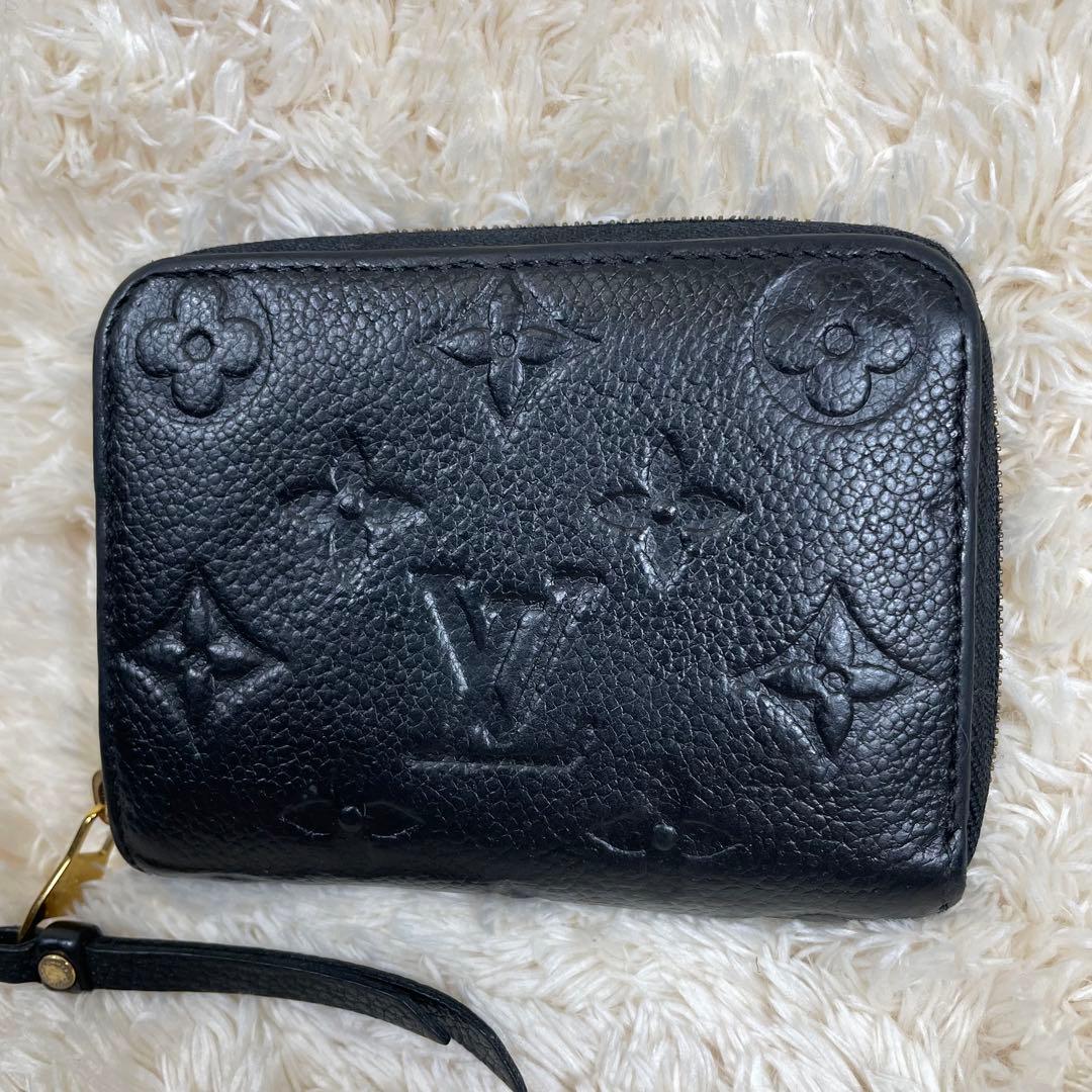 ルイヴィトン　アンプラント　ジッピーパース　型押し　モノグラム　黒