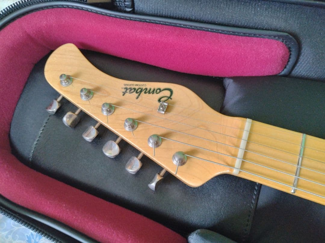 【たこ】combat guitars カスタムオーダーSTタイプ ストラト