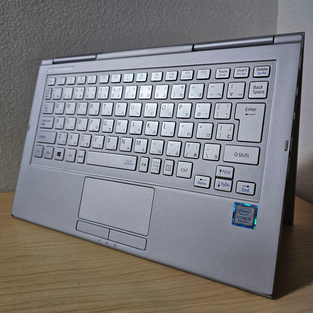 NEC VG4／ 800グラム台・超軽量／タッチパネル