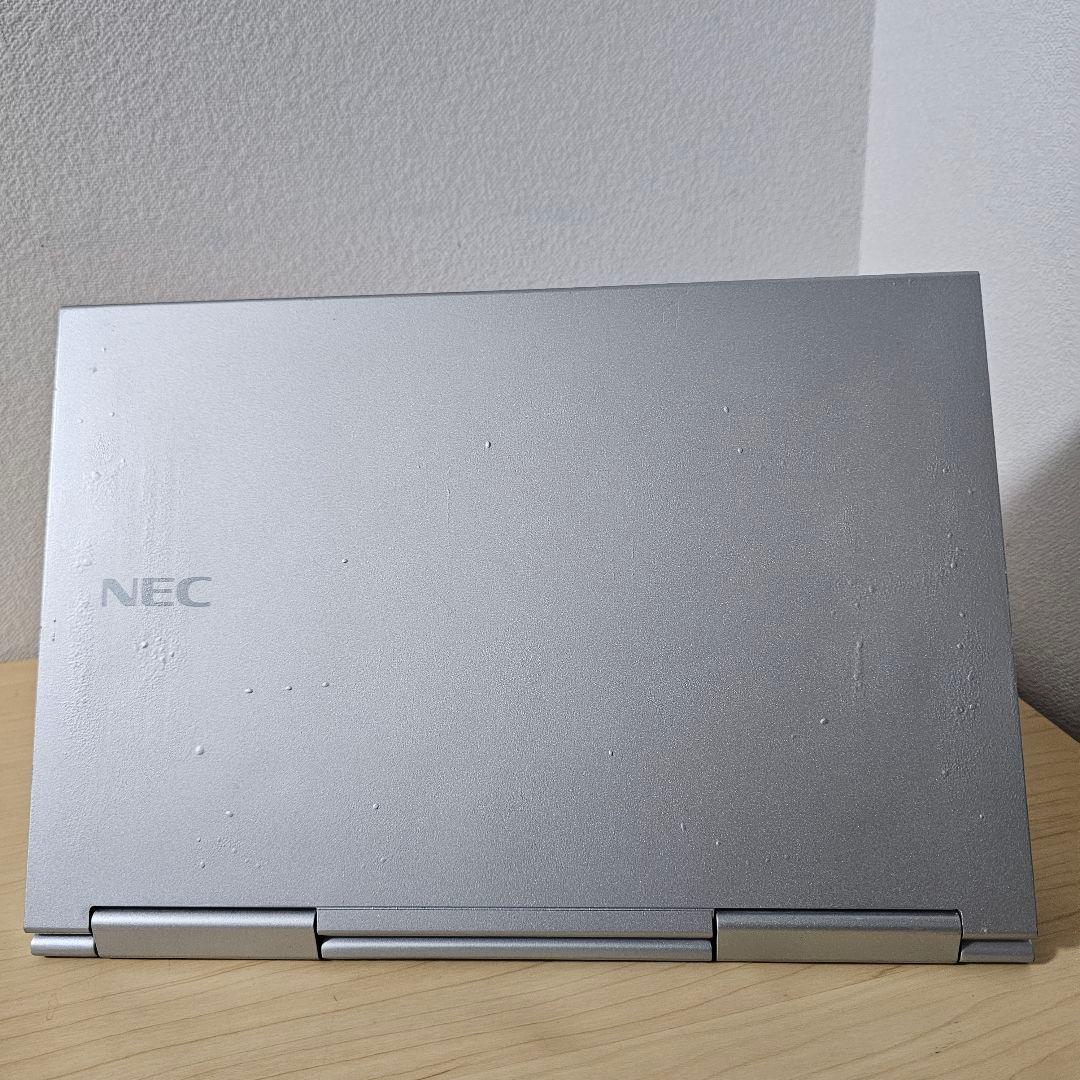 NEC VG4／ 800グラム台・超軽量／タッチパネル