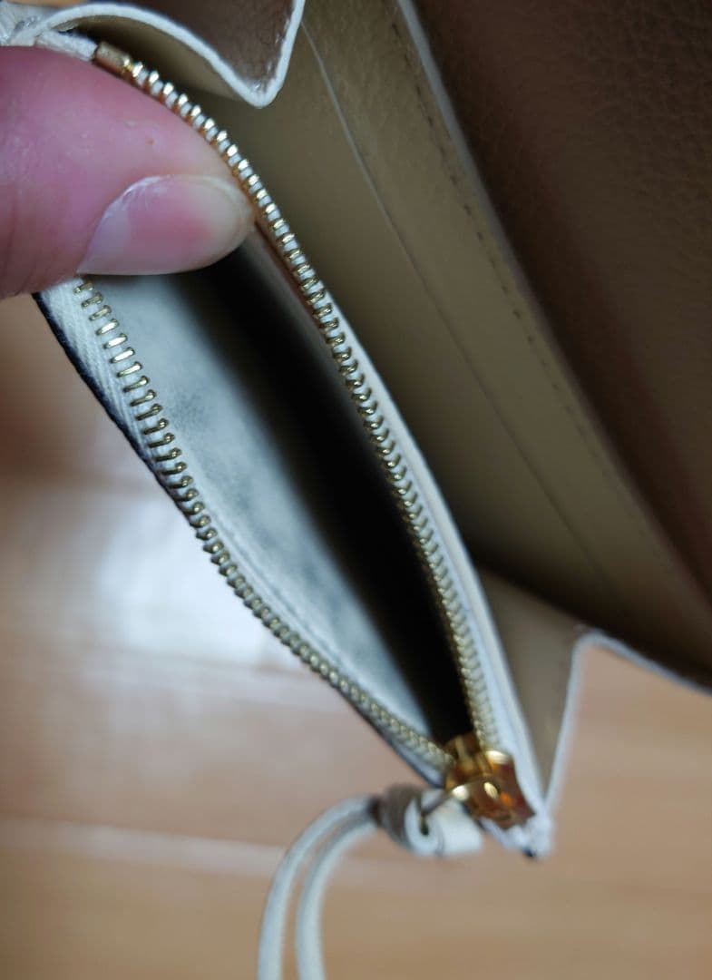 ルイ・ヴィトン　ポルトモネロザリ