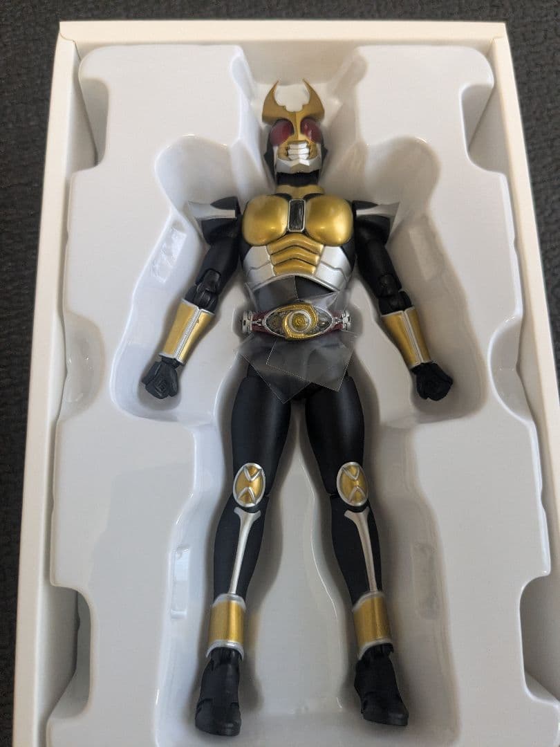SHフィギュアーツ　真骨彫製法　仮面ライダーアギト　グランドフォーム