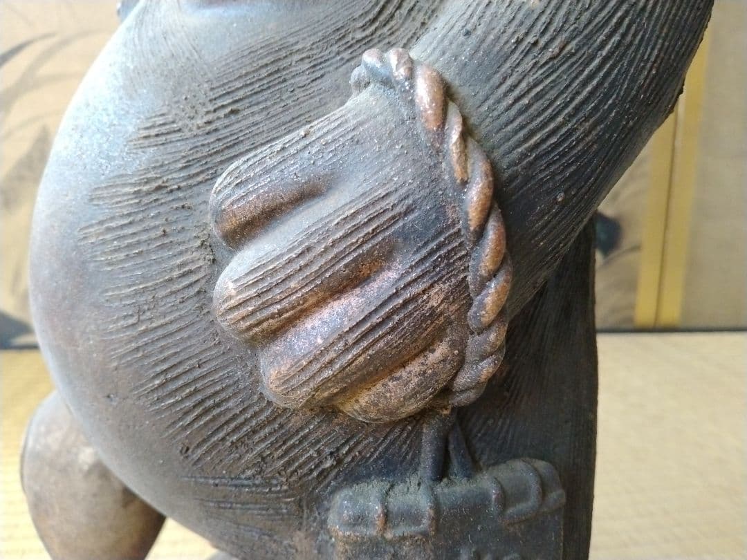 古格あるすまし顔なタヌキ　骨董　信楽焼　京焼　茶道具　置物　開運　縁起物